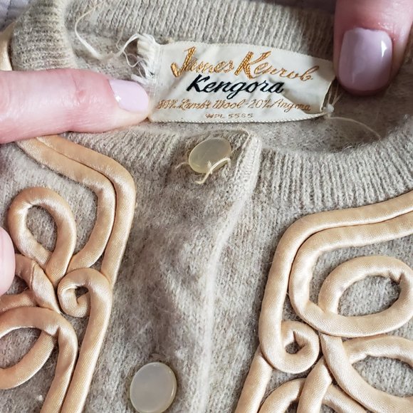 Vintage Ladies Cardigan - Picture 2 of 9